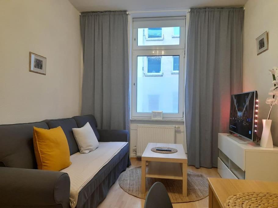 Zwei-Zimmer Wohnung In Wiesbadens Westend Dış mekan fotoğraf